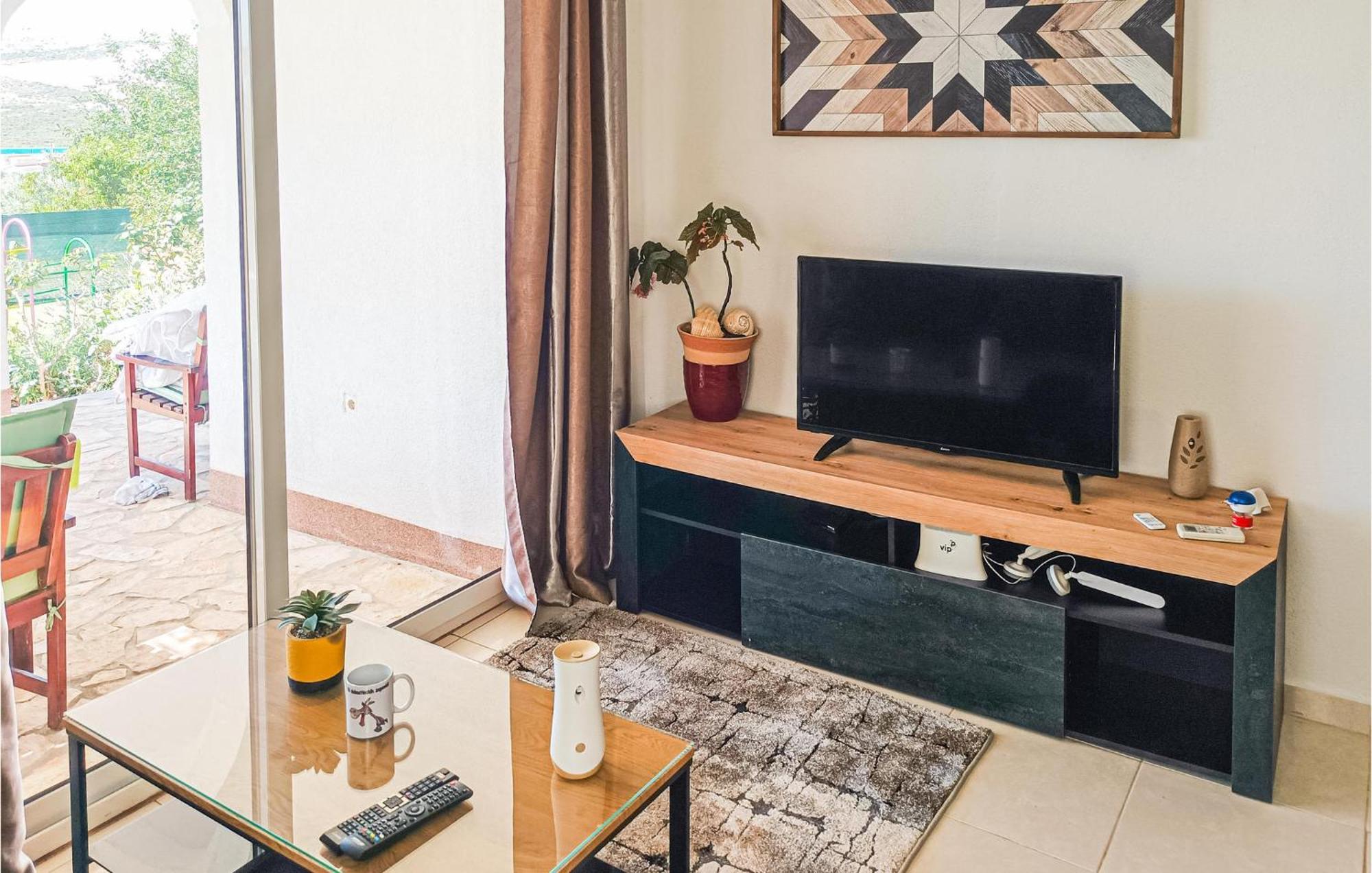 Gorgeous Home In Kastel Stafilic With Wifi エクステリア 写真