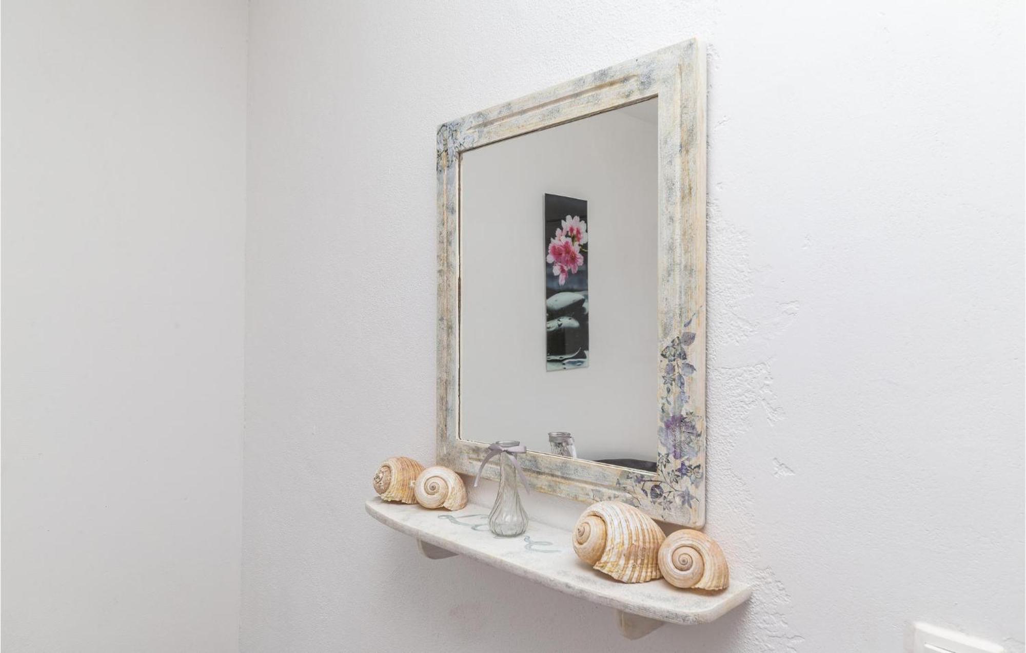 Gorgeous Home In Kastel Stafilic With Wifi エクステリア 写真